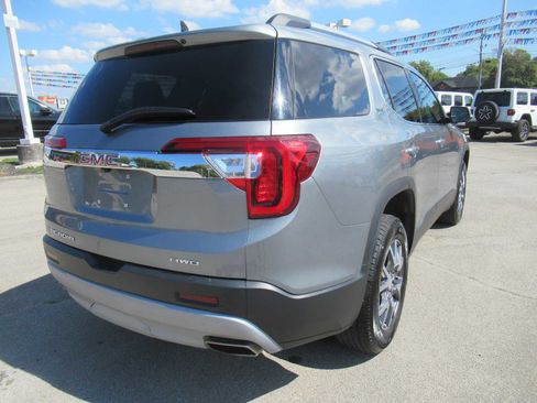 Used 2023 GMC Acadia SLT image 8