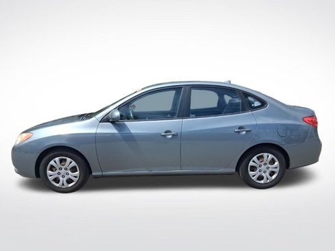Used 2010 Hyundai Elantra GLS FWD image 11