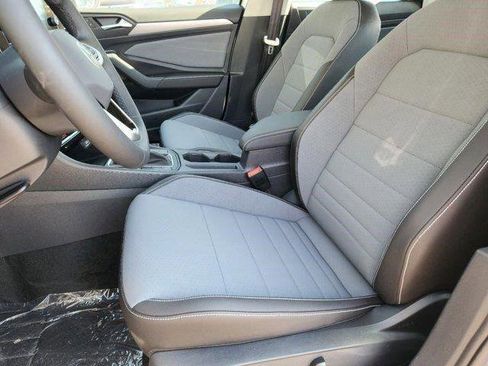 New 2025 Volkswagen Jetta SE image 12