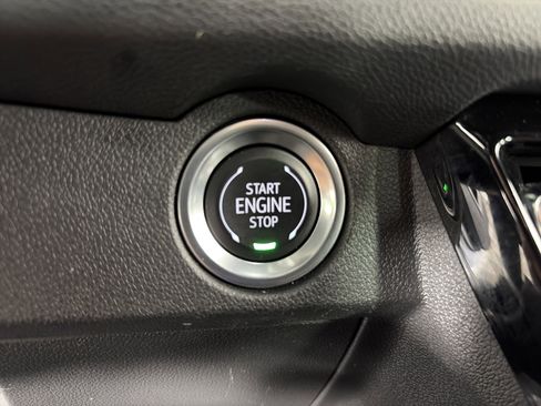 Used 2024 Chevrolet Traverse LS AWD/4WD image 29