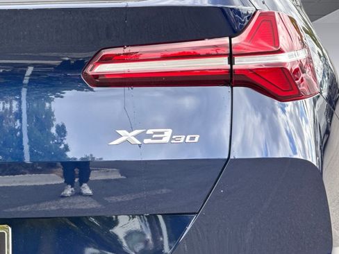 Used 2026 BMW X3 xDrive30 w/ Premium Package image 11