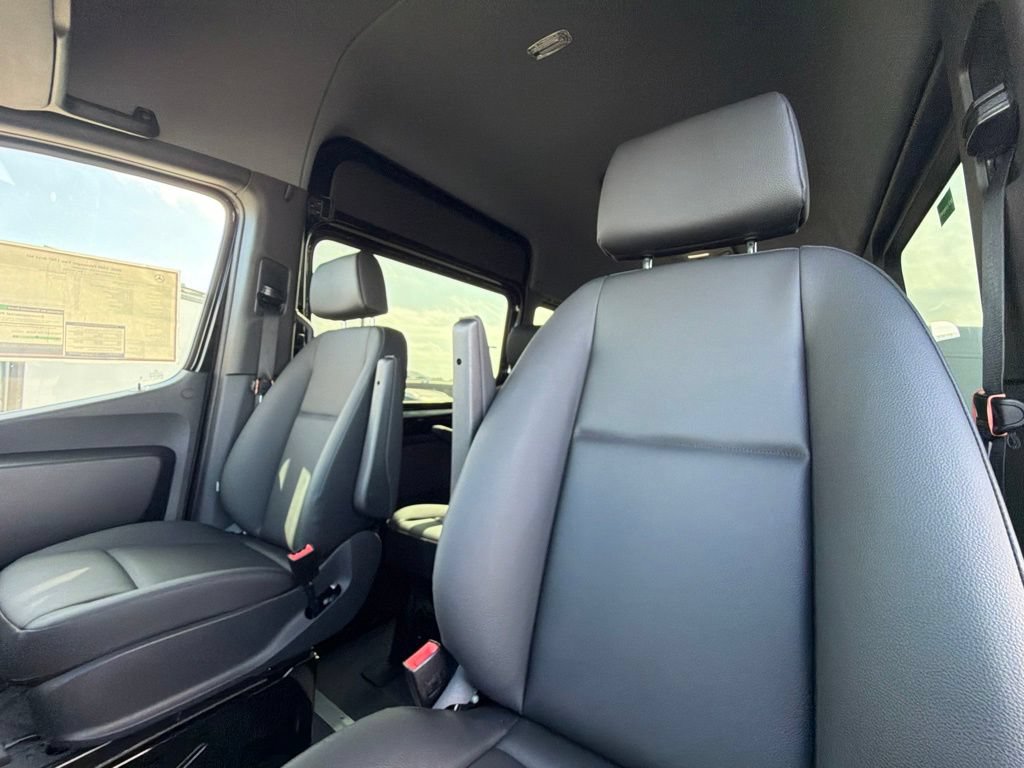 New 2026 Mercedes-Benz Sprinter 2500 image 23