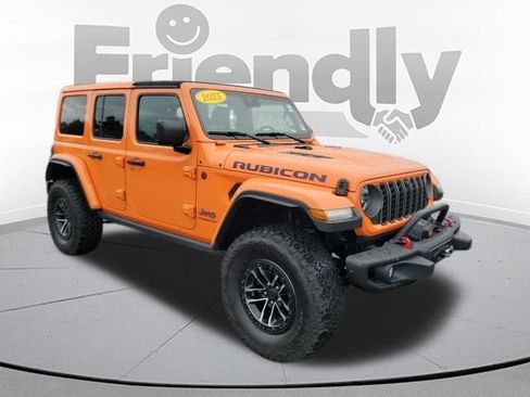 Used 2025 Jeep Wrangler Unlimited Rubicon AWD/4WD image 7