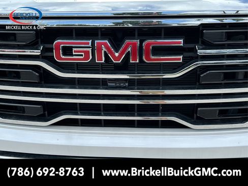 New 2025 GMC Sierra 1500 SLT w/ SLT Convenience Package image 11