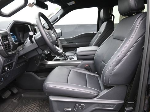 New 2025 Ford F150 Lariat w/ Equipment Group 502A High image 21