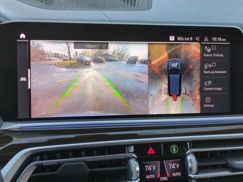 Used 2020 BMW X7 M50i w/ Dynamic Handling Package image 32