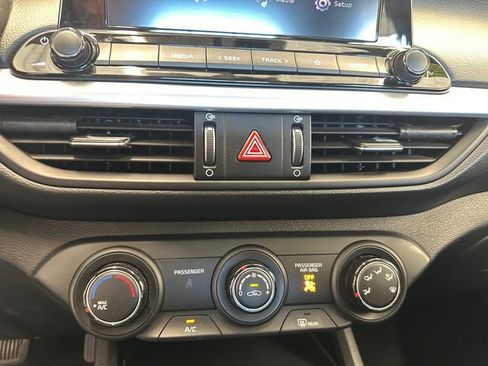 Used 2024 Kia Forte LXS FWD image 28