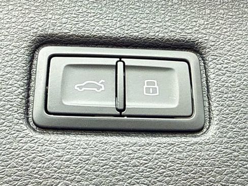 Certified 2023 Audi Q7 2.0T Premium Plus w/ Premium Plus Package AWD/4WD image 13