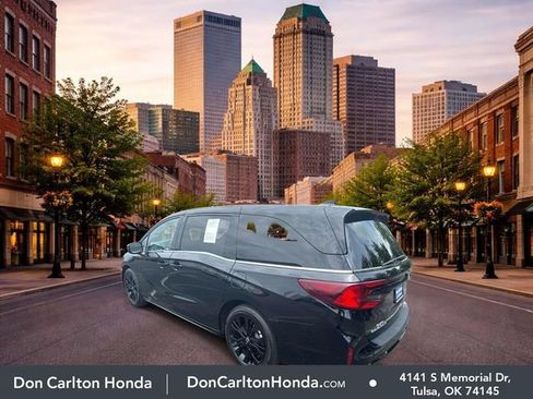 Used 2025 Honda Odyssey Sport-L image 7