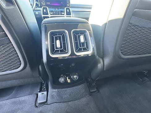 Used 2022 Kia Sorento SX image 15