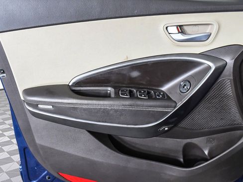Used 2017 Hyundai Santa Fe Sport image 20