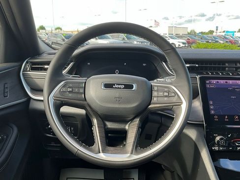 New 2025 Jeep Grand Cherokee L Limited w/ Black Appearance Package image 24