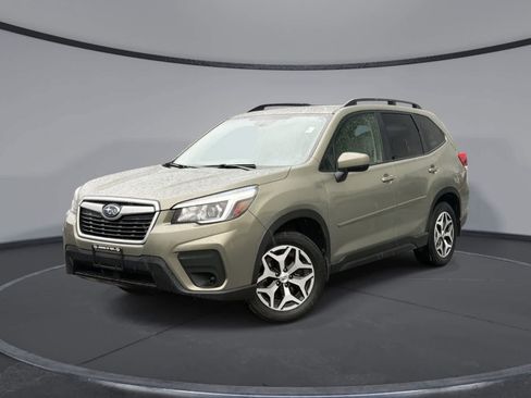 Used 2020 Subaru Forester Premium image 1