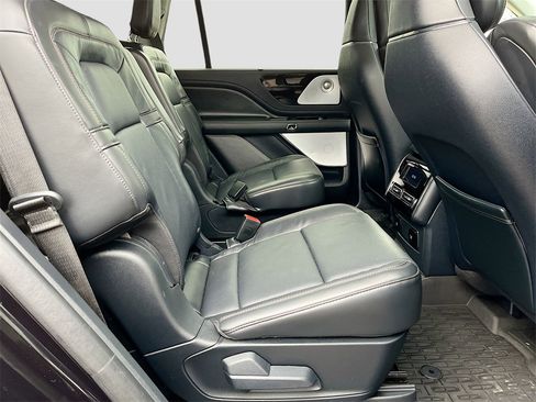 Used 2025 Lincoln Aviator Reserve w/ Equipment Group 201A image 29