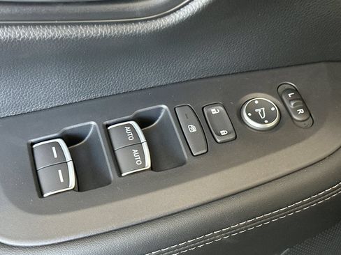 New 2027 Honda HR-V EX-L image 12