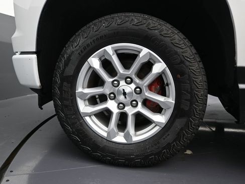 Used 2023 Chevrolet Silverado 1500 RST w/ Z71 Off-Road Package image 10