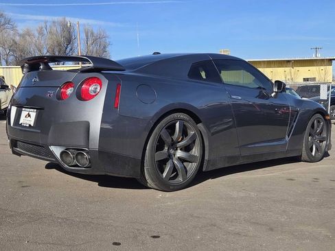 Used 2009 Nissan GT-R Premium image 6