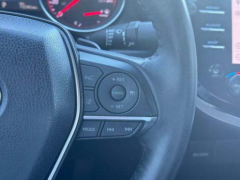 Used 2018 Toyota Camry XSE image 31