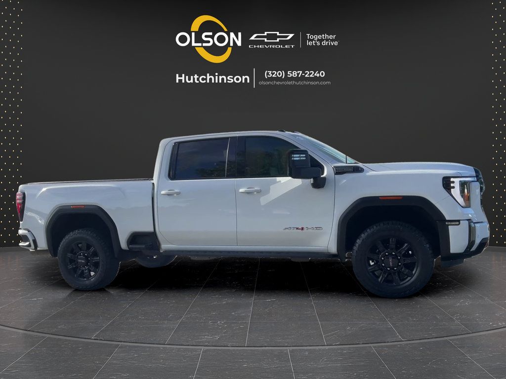 Used 2024 GMC Sierra 3500 AT4 w/ AT4 Premium Plus Package AWD/4WD image 11