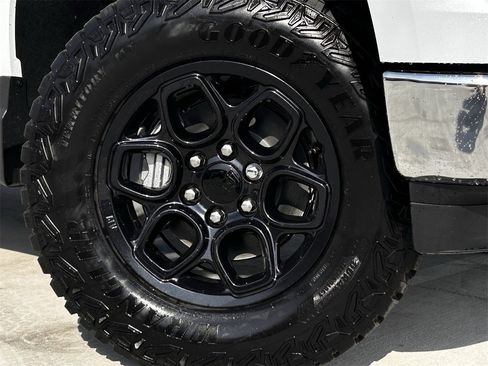 New 2026 Chevrolet Silverado 1500 LTZ w/ Z71 Off-Road Package image 9