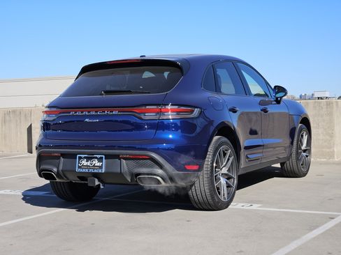 Certified 2025 Porsche Macan image 8