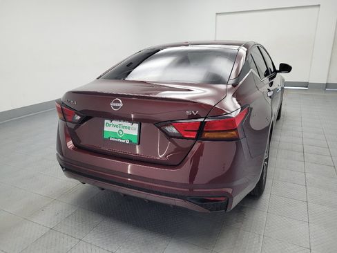 Used 2024 Nissan Altima 2.5 SV FWD image 7