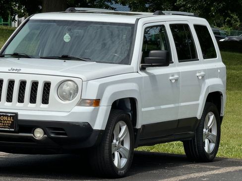 Used 2012 Jeep Patriot Limited w/ Sun/Sound Group image 7