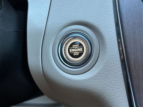 Certified 2022 Mercedes-Benz GLC 300 4MATIC w/ Premium Package Lite image 25