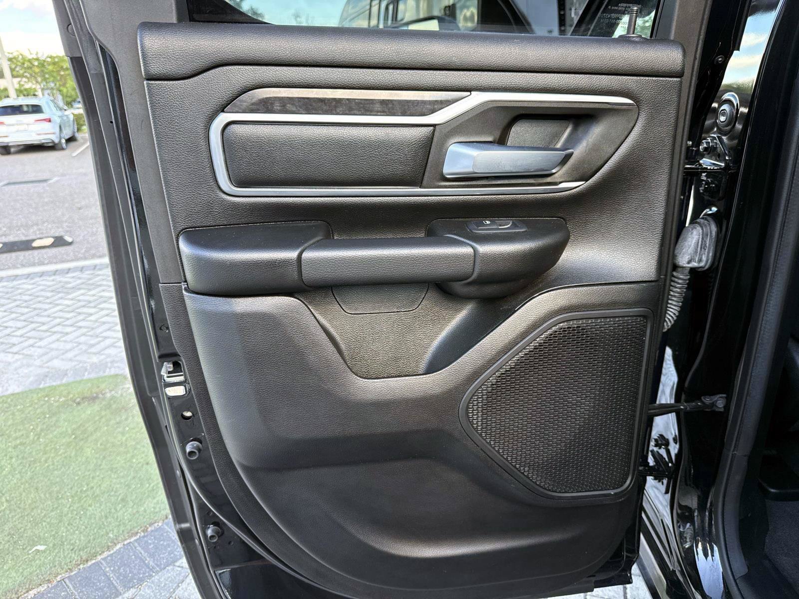 Used 2022 RAM 1500 Big Horn w/ Night Edition AWD/4WD image 12