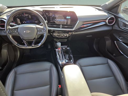 Used 2024 Chevrolet Trax RS w/ Driver Confidence Package image 18