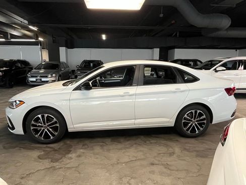 New 2025 Volkswagen Jetta Sport image 29