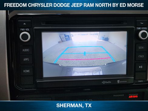 Used 2015 Toyota Tacoma PreRunner w/ SR5 Package RWD image 12
