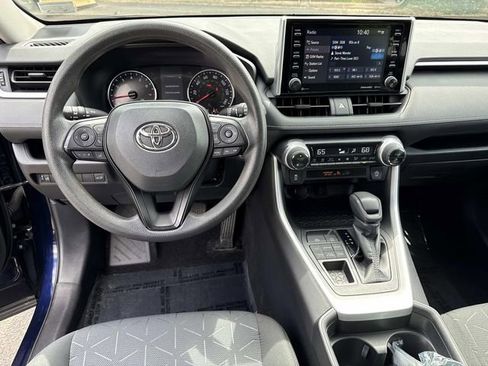 Used 2020 Toyota RAV4 XLE w/ Convenience Package AWD/4WD image 18
