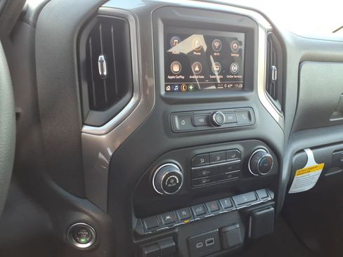 Used 2025 Chevrolet Silverado 1500 Custom Trail Boss w/ LPO, Dark Essentials Package AWD/4WD image 12