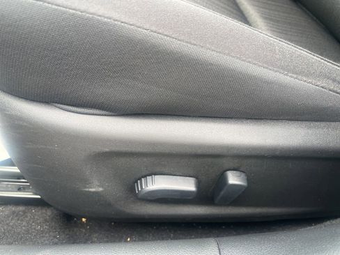 Used 2025 Nissan Altima 2.5 SV FWD image 18
