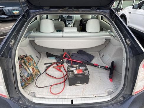 Used 2013 Toyota Prius Two image 12