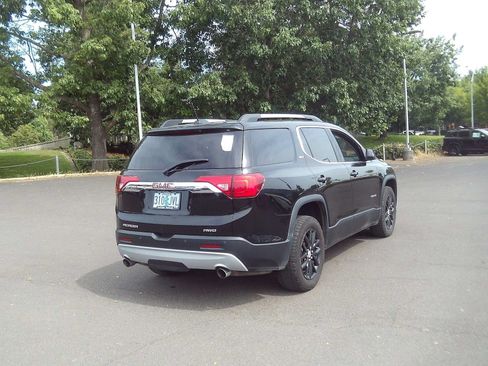 Used 2018 GMC Acadia SLT AWD/4WD image 5