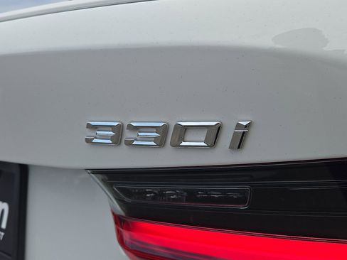 New 2026 BMW 330i xDrive Sedan w/ M Sport Package AWD/4WD image 15