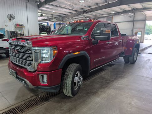 Used 2022 GMC Sierra 3500 Denali w/ Denali Ultimate Package AWD/4WD image 6
