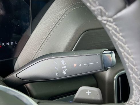 Certified 2025 GMC Yukon Denali w/ Denali Reserve Package image 16