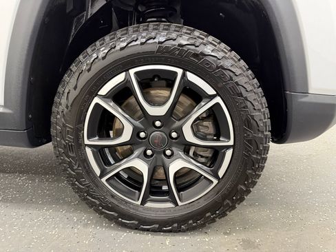 Used 2025 Jeep Compass Trailhawk AWD/4WD image 21