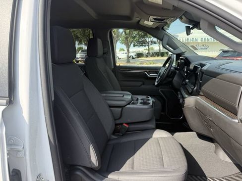 Certified 2026 Chevrolet Silverado 1500 LT RWD image 28