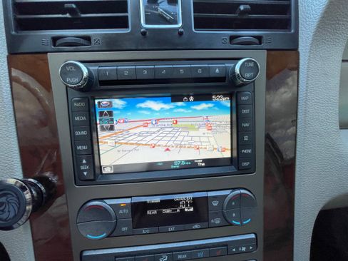 Used 2014 Lincoln Navigator 2WD image 18