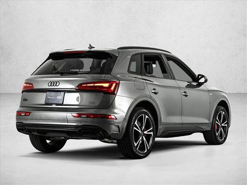 Certified 2025 Audi Q5 2.0T Premium Plus w/ Premium Plus Package image 5