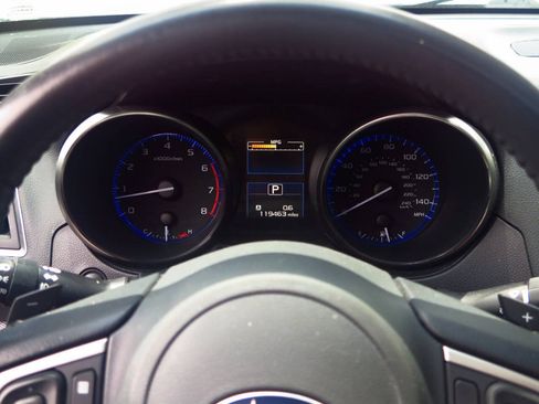 Used 2016 Subaru Outback 2.5i Premium AWD/4WD image 9