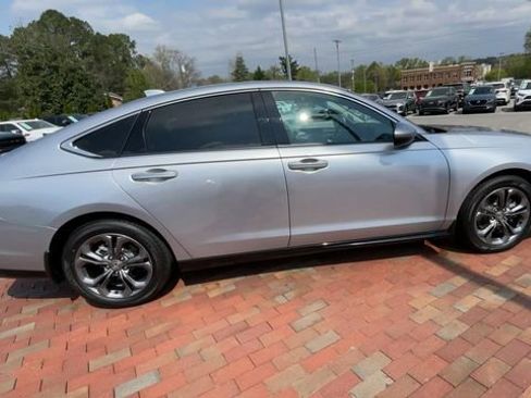 Certified 2024 Honda Accord EX-L image 2