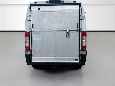 Used 2023 RAM ProMaster 2500 w/ Safety Group FWD image 21