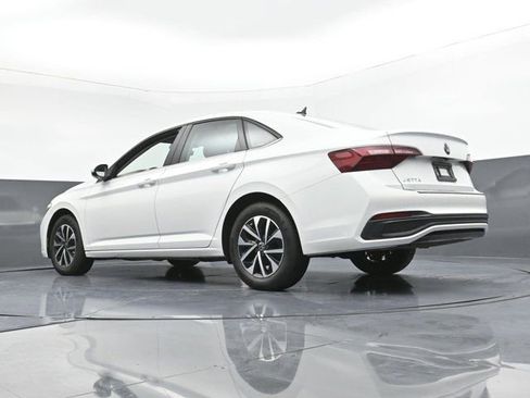 Used 2024 Volkswagen Jetta S image 28
