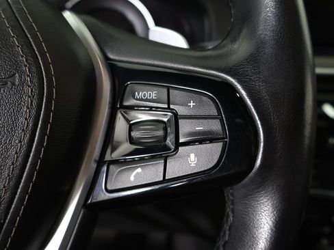 Used 2018 BMW 530e xDrive AWD/4WD image 47