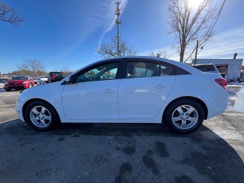 Used 2015 Chevrolet Cruze LT w/ Sun And Sound Package image 9
